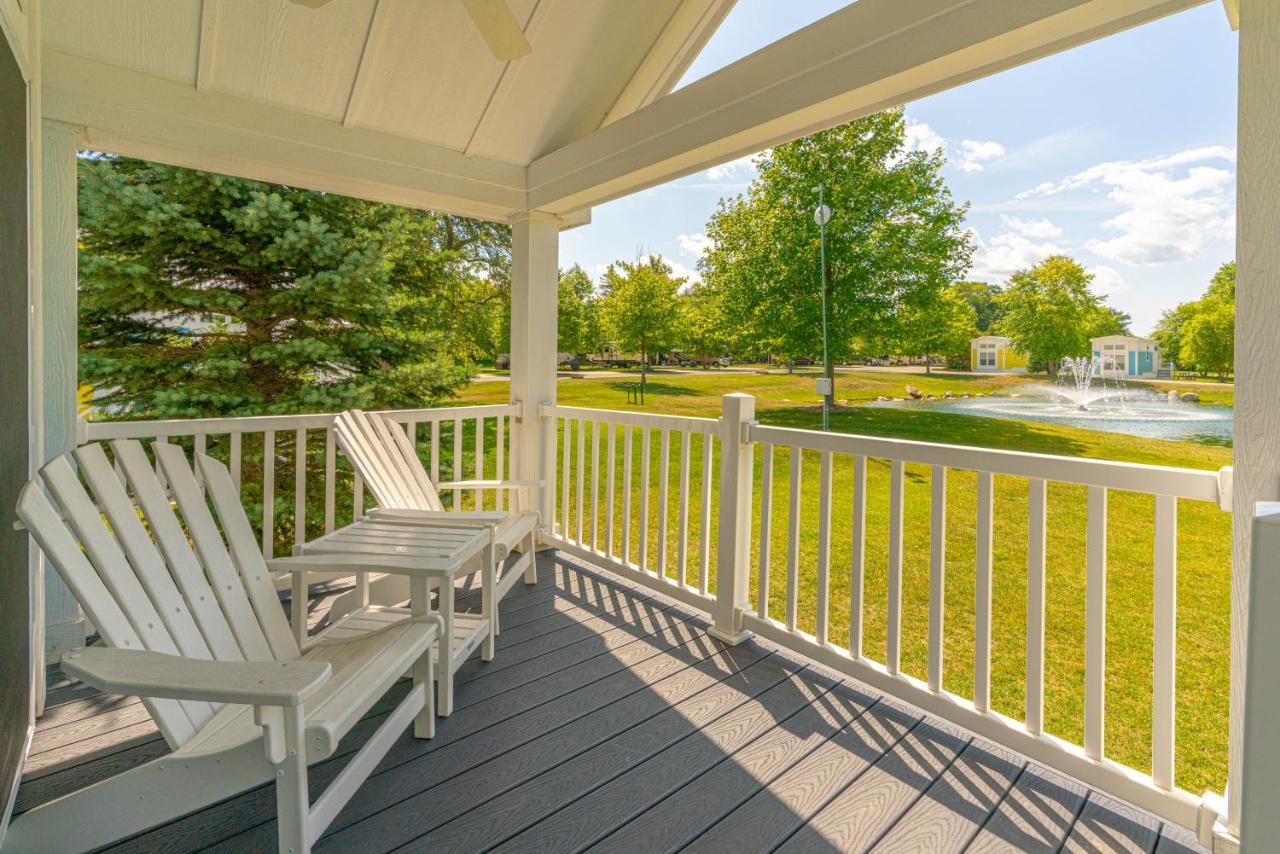 Отель Sun Outdoors Petoskey Bay Harbor Экстерьер фото